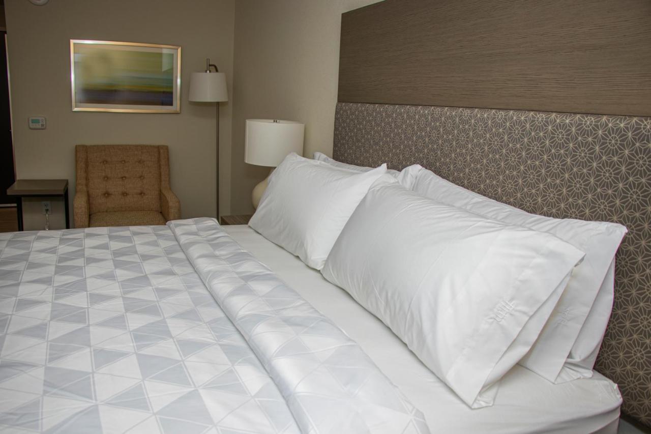 Holiday Inn - Kansas City - Northeast By Ihg Buitenkant foto