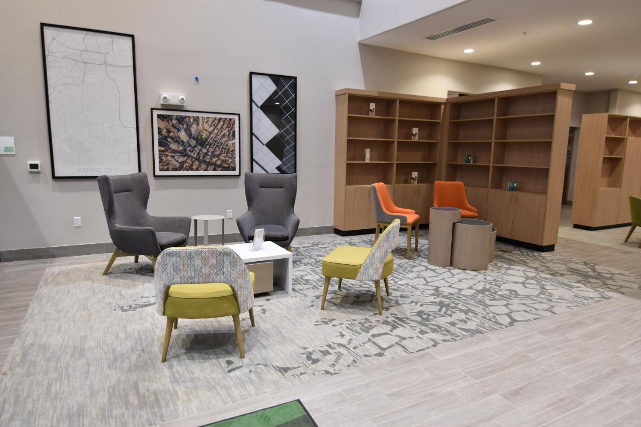 Holiday Inn - Kansas City - Northeast By Ihg Buitenkant foto