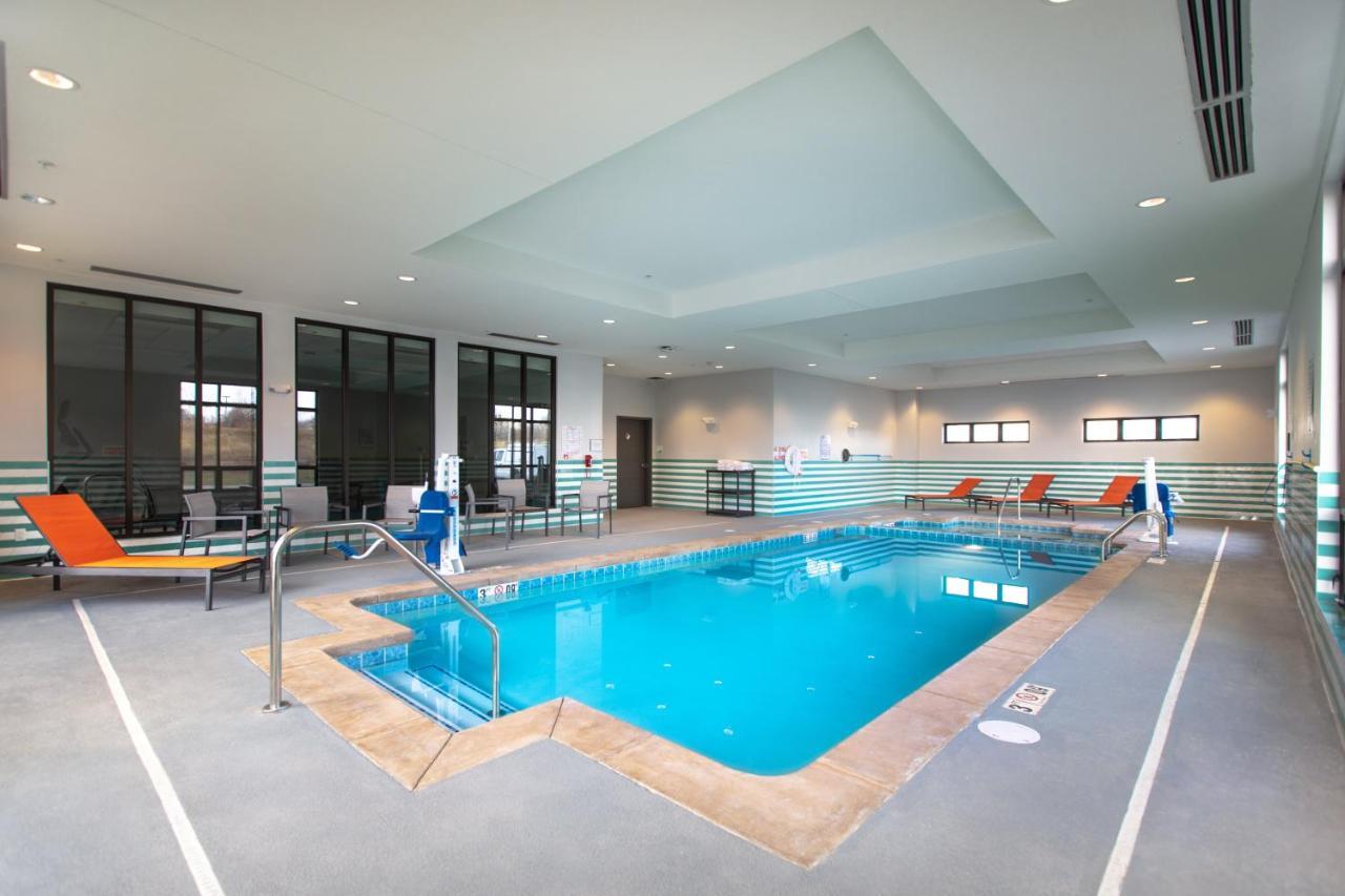 Holiday Inn - Kansas City - Northeast By Ihg Buitenkant foto