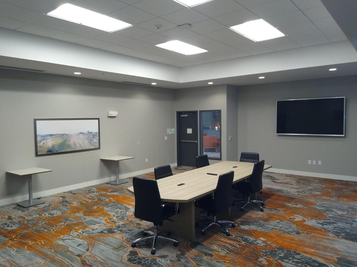 Holiday Inn - Kansas City - Northeast By Ihg Buitenkant foto