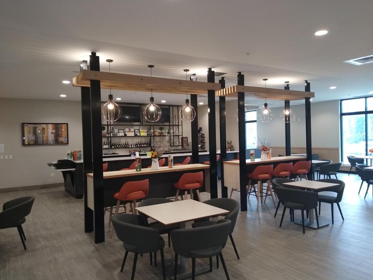 Holiday Inn - Kansas City - Northeast By Ihg Buitenkant foto