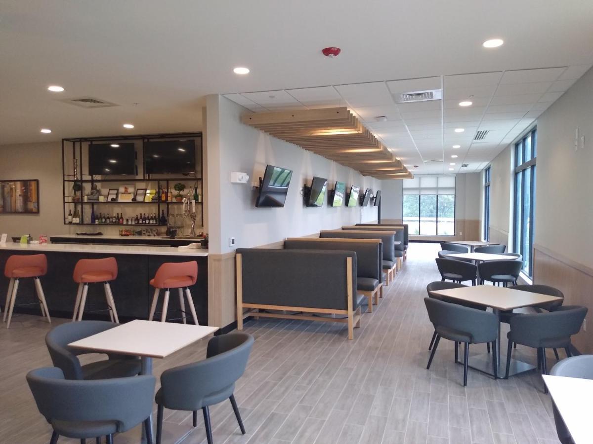 Holiday Inn - Kansas City - Northeast By Ihg Buitenkant foto