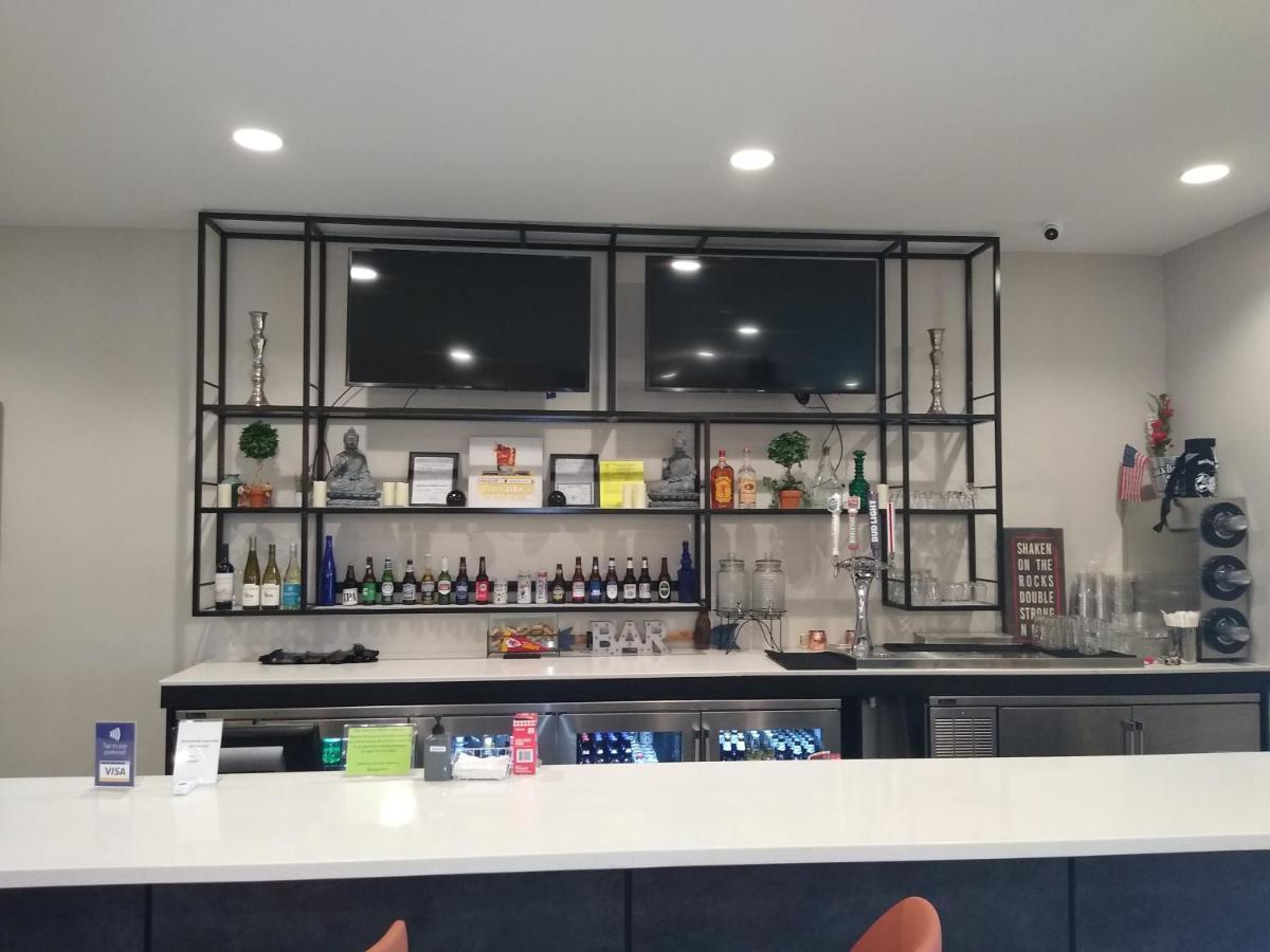 Holiday Inn - Kansas City - Northeast By Ihg Buitenkant foto